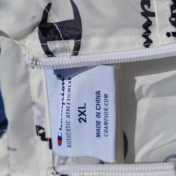 Champion White Logo Windbreaker Jacket - Picture 3 of 3